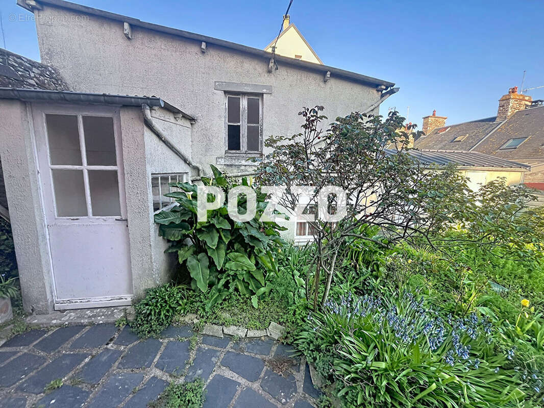 Maison à SAINT-PAIR-SUR-MER