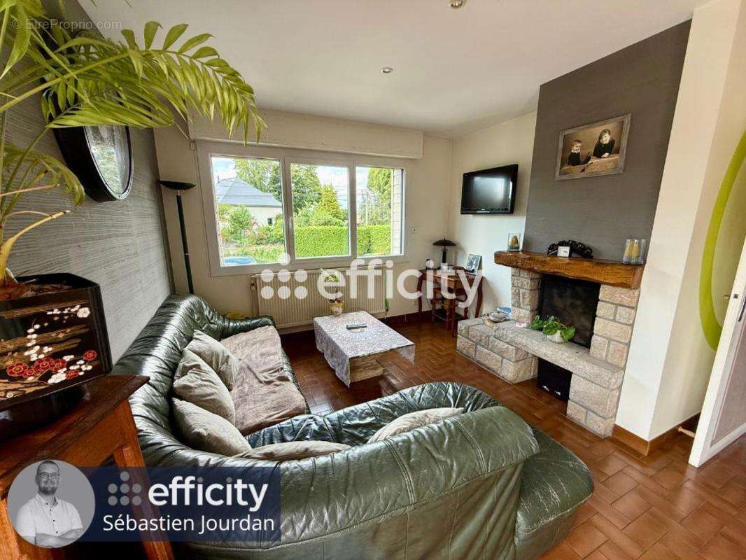 Maison à VILDE-GUINGALAN