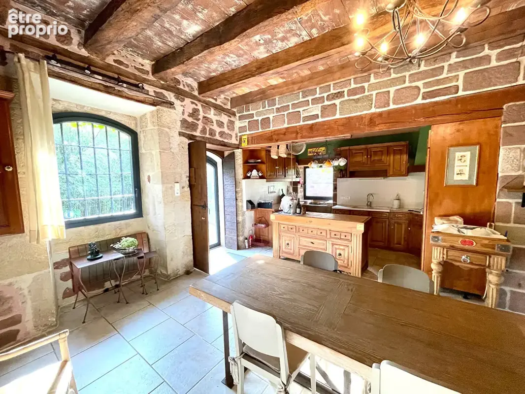 Belle maison en brasier avec dépendances. - photo 10