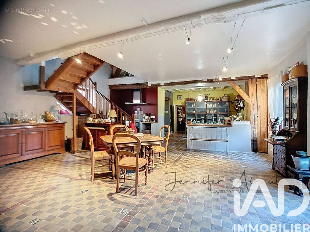 Photo 1 - Maison à MONTIGNY-LENCOUP