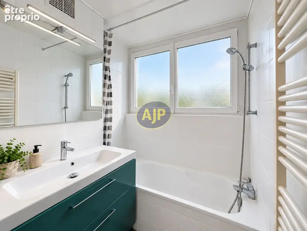 Appartement Nantes 4 pièce(s) 75.58 m2 - photo 7