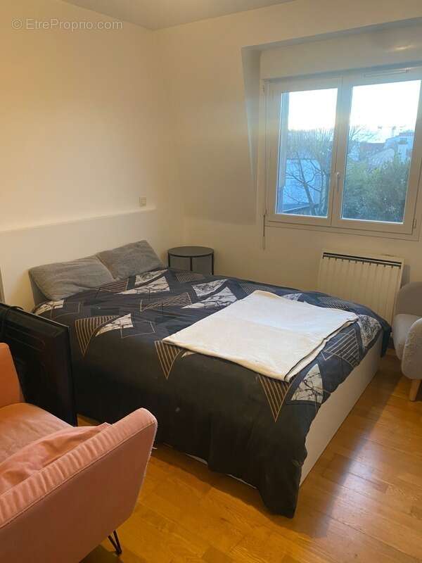 Appartement à VAUJOURS