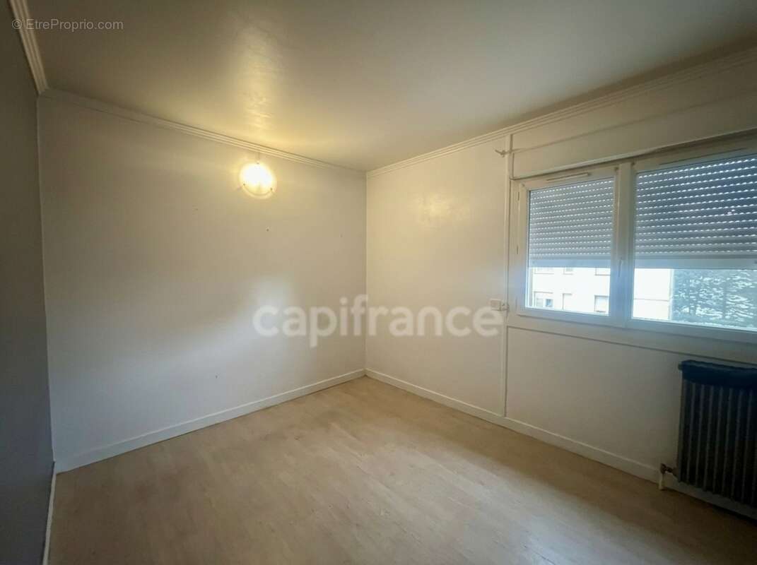 MONTIGNY-LÈS-CORMEILLES (95) – Spacieux appartement F5 de 95 m²  Luminosité, volumes & emplacement privilégié - photo 8