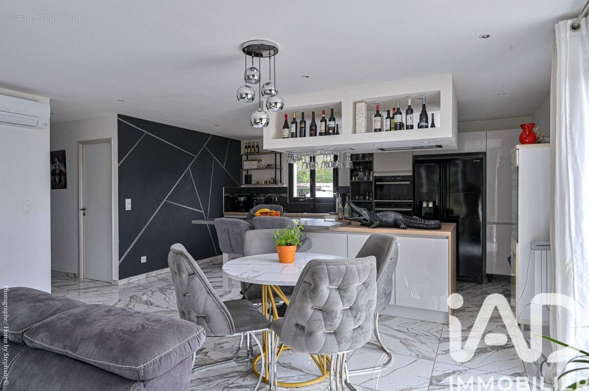 Photo 1 - Maison à PLAN-D'AUPS-SAINTE-BAUME