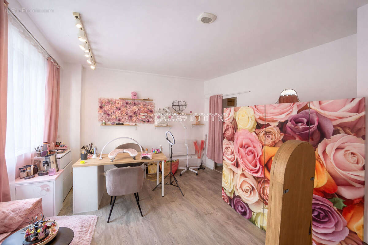 Appartement à MALAUNAY
