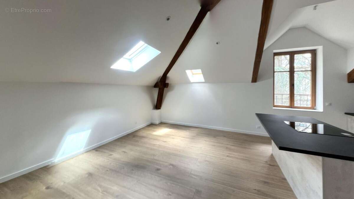  EXCLUSIVITÉ – T5 de Prestige de 117 m² avec Jardin Privatif dans une Maison de Maître Réhabilitée - photo 6