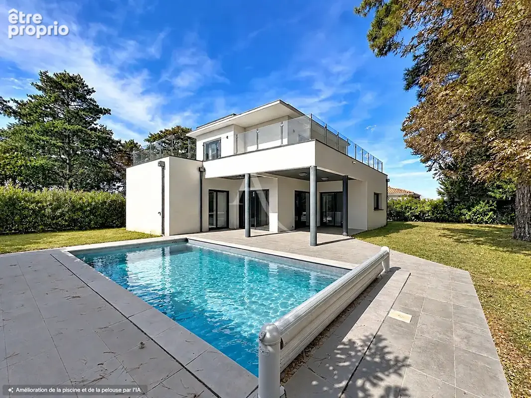 Photo Maison à Saint-Loup-Cammas au prix de 595 000€