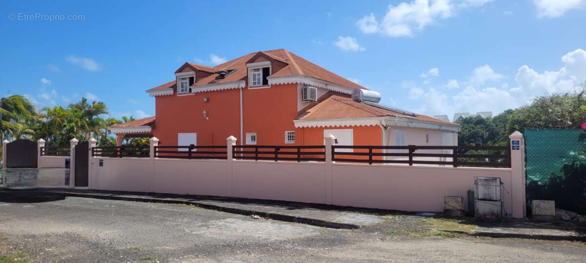 Maison à SAINTE-ANNE