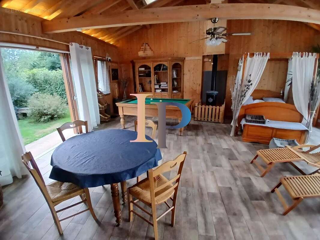 Maison à LA CLAYETTE