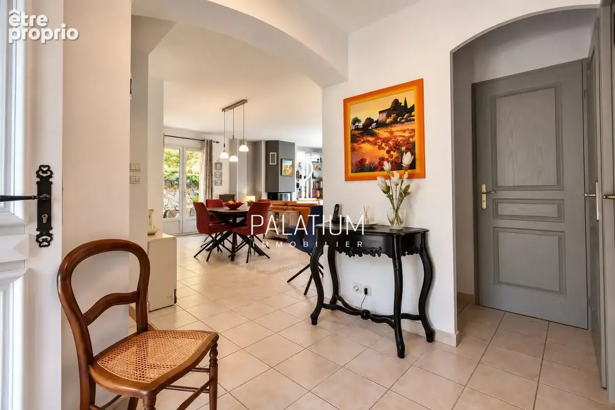 Maison 5 pièces 127 m² à vendre à Saint-Julien (83560) - photo 4