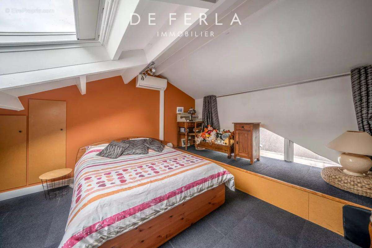 Appartement à PARIS-19E