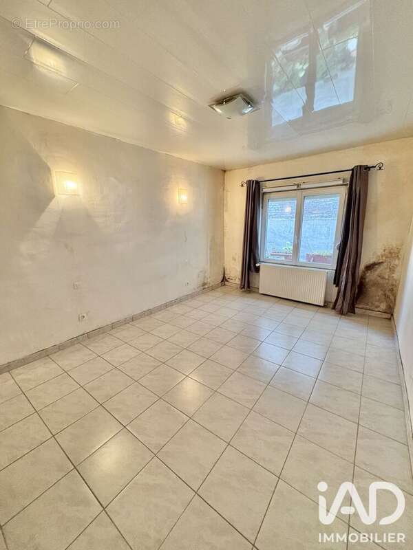Maison 70 m² à Beuvrages  - photo 6