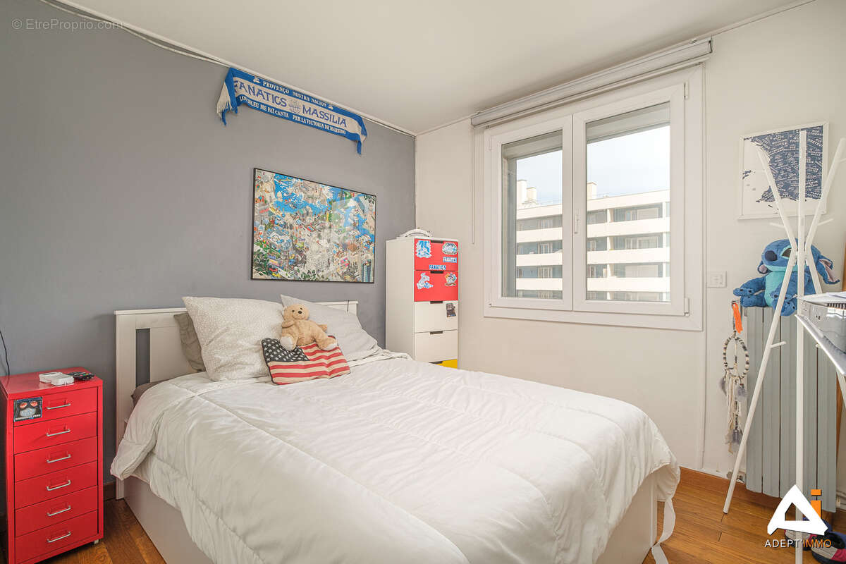 Appartement à MARSEILLE-7E