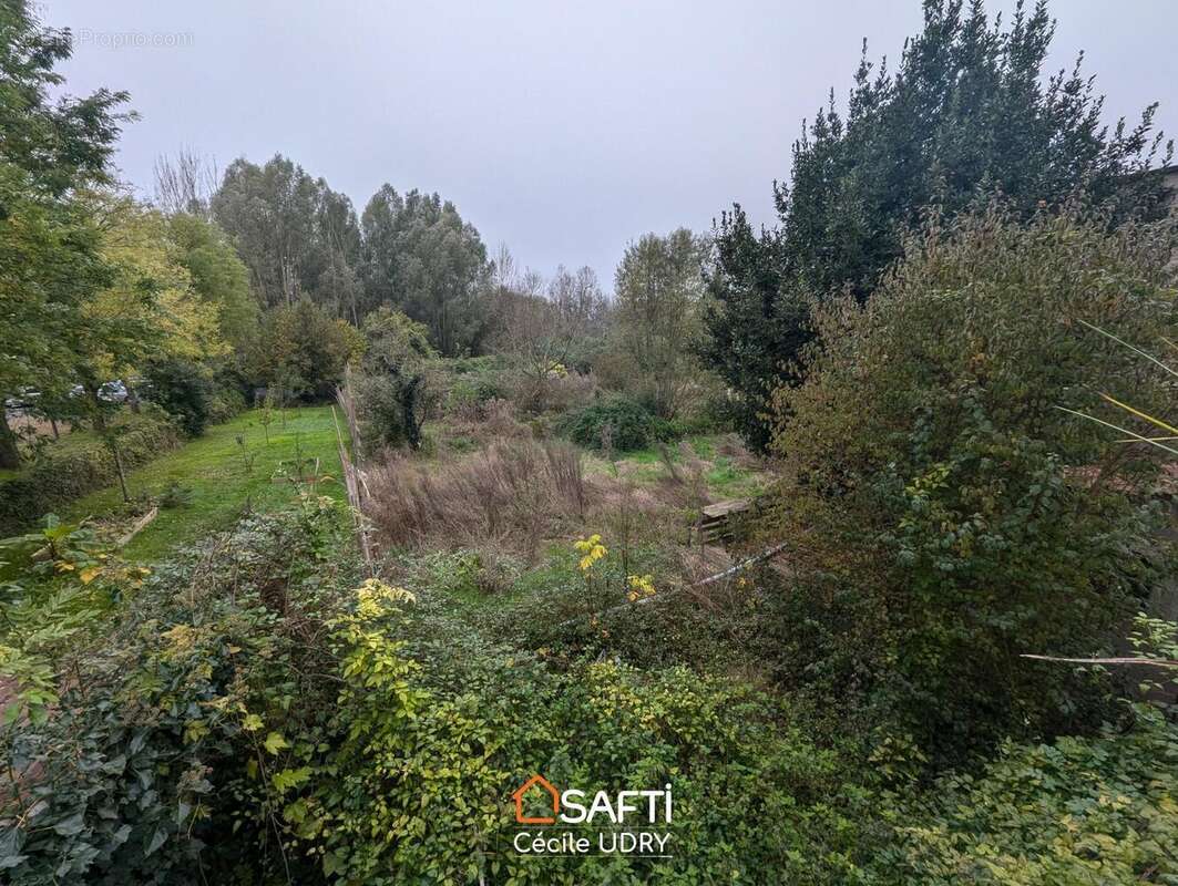 Photo 5 - Commerce à TRUYES