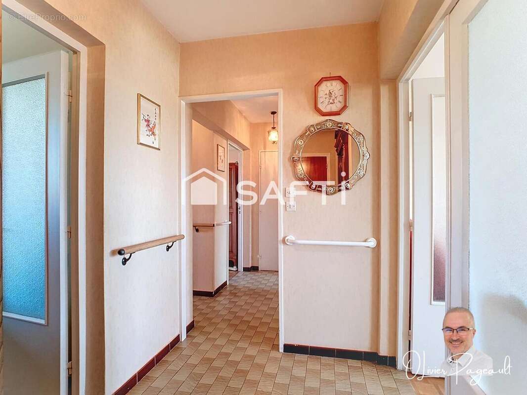 Photo 7 - Appartement à LYON-8E