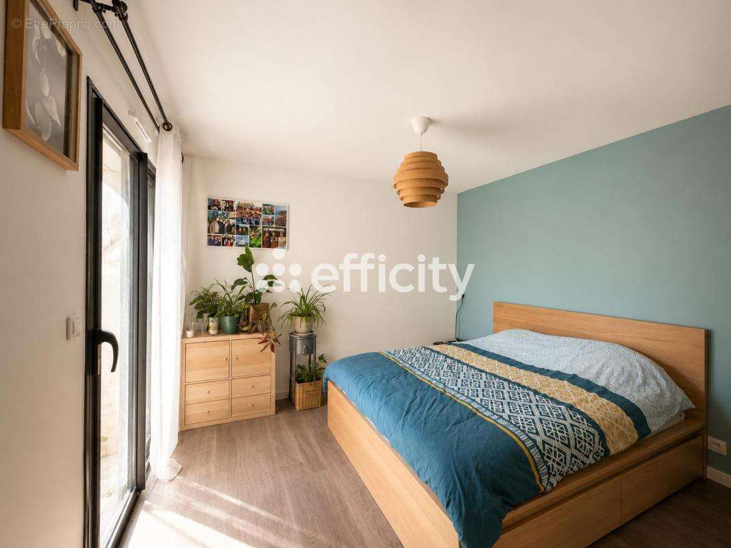 Maison 111 m² à Orgeres  - photo 5