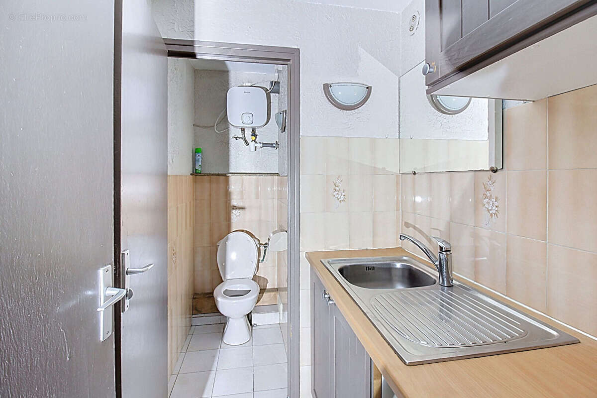 Commerce à TRANS-EN-PROVENCE