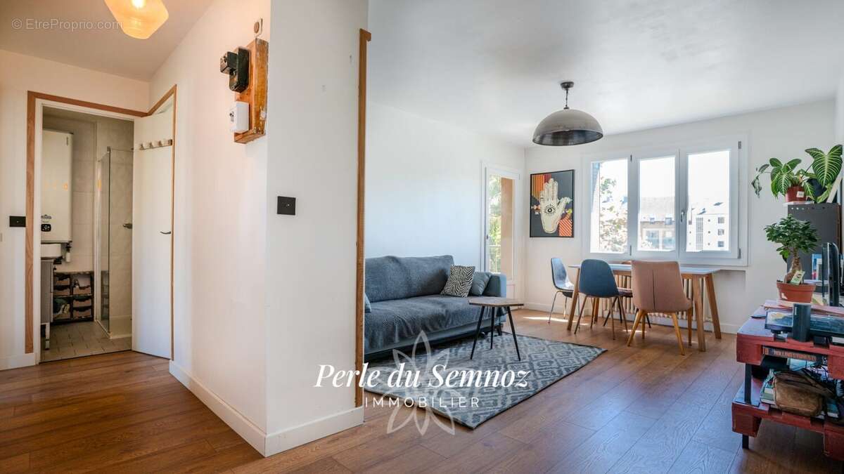 Appartement 55 m² à Annecy  - photo 2