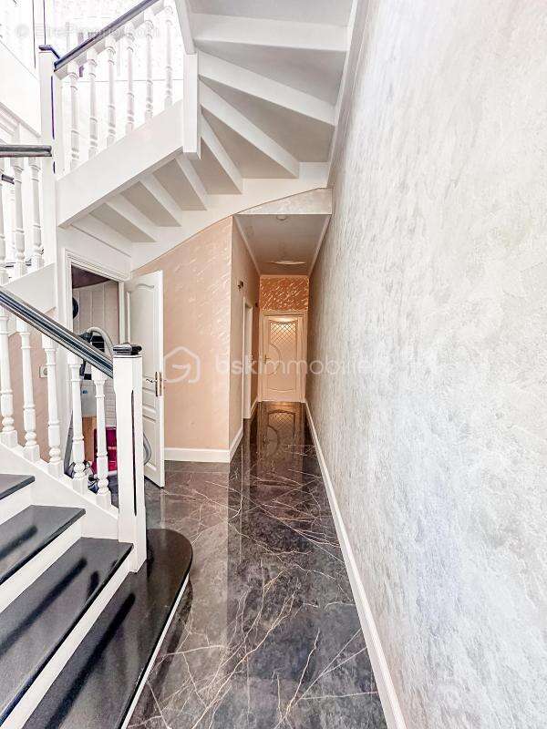 Maison à DAMMARIE-LES-LYS