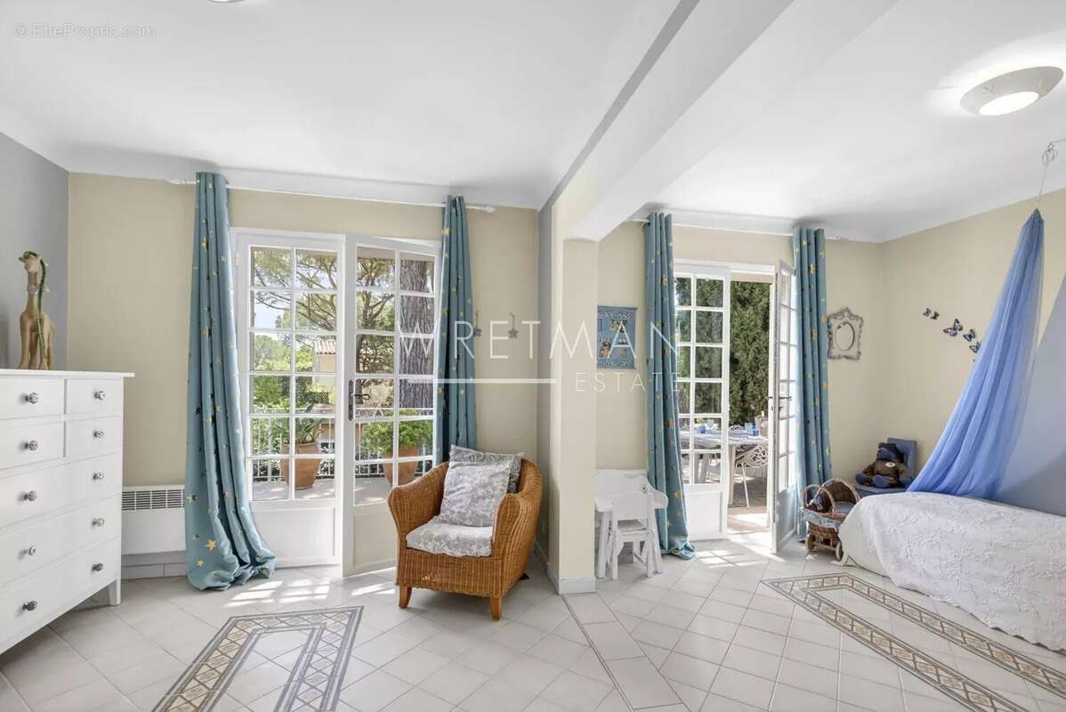 Maison à SAINT-RAPHAEL