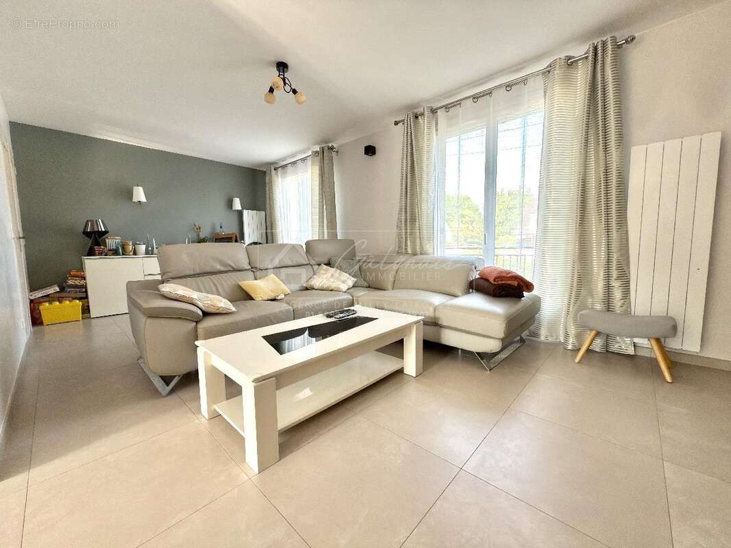 Maison à MILLY-LA-FORET