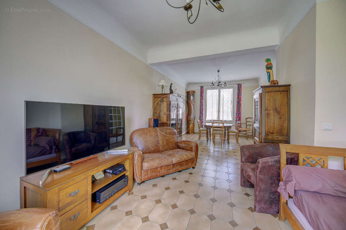 Superbe Maison familiale - 4 Chambres - Centre Ville - photo 4