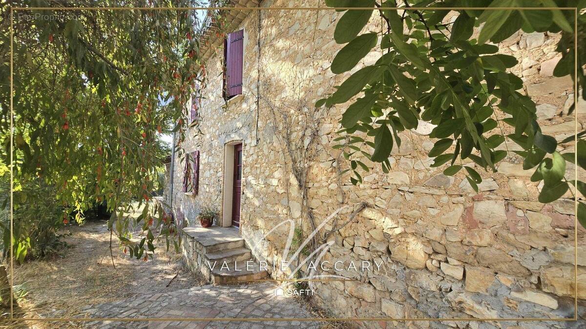 Photo 1 - Maison à ROCBARON