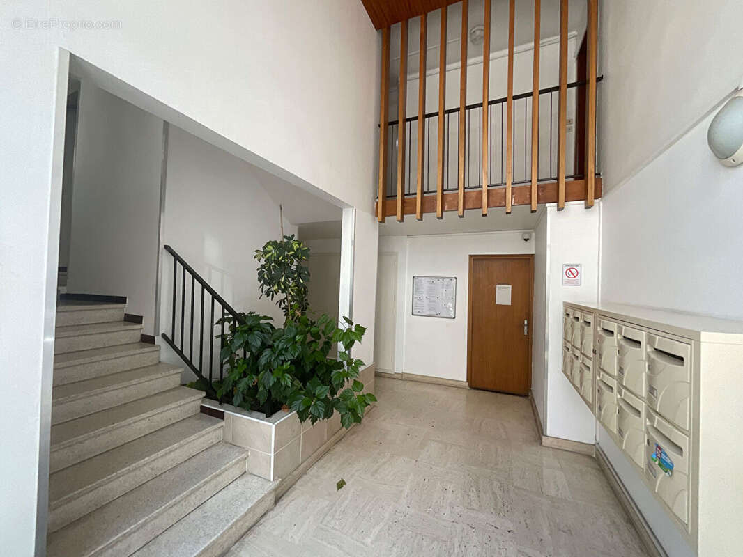 Appartement 80 m² à Toulon  - photo 9
