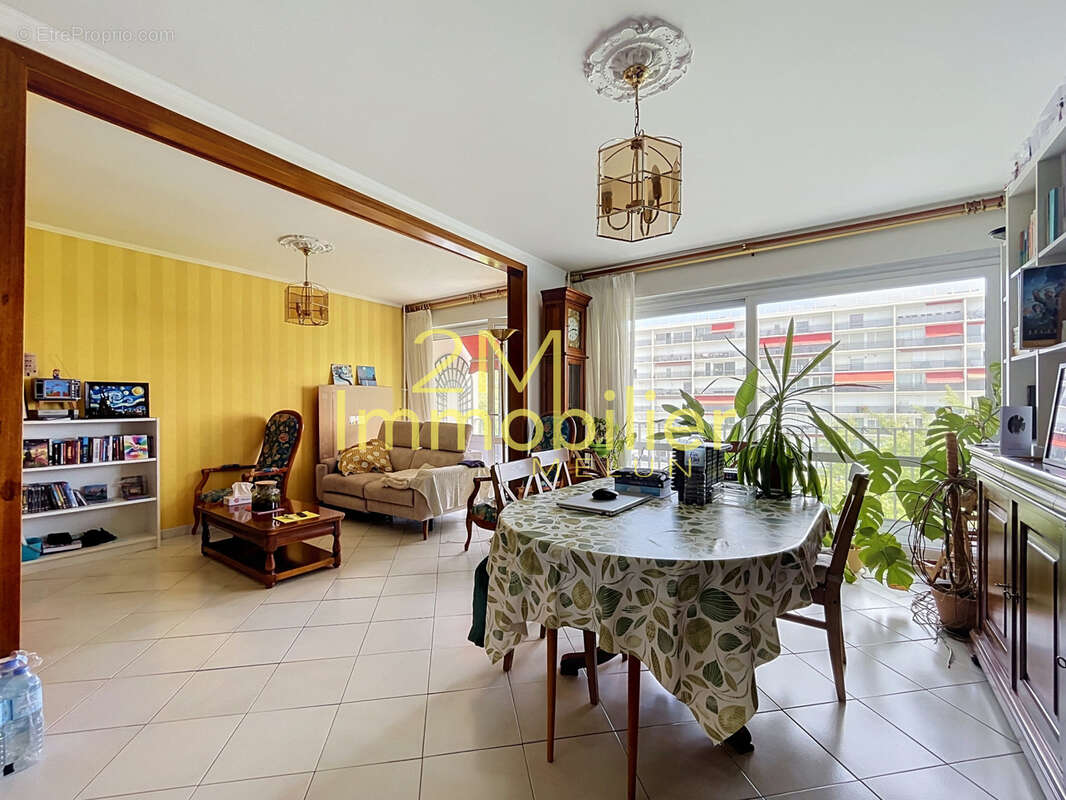 Appartement à MELUN