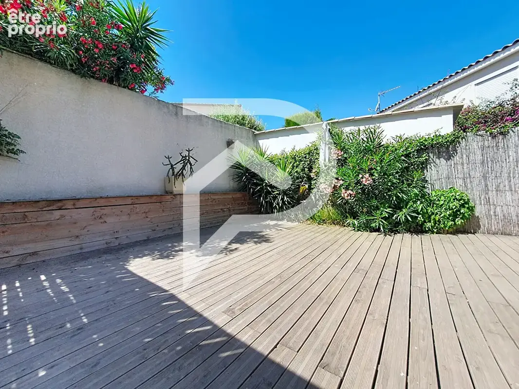 Appartement  T4 80m²  terrasse et parking - photo 15