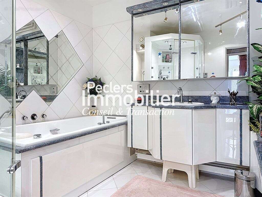 Appartement à RUEIL-MALMAISON