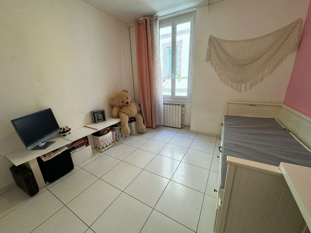 Appartement à MARSEILLE-16E