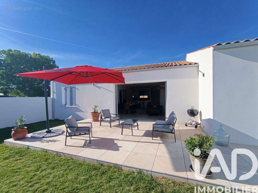 Maison 102 m² à Saint-Ouen-D'aunis  - photo 2
