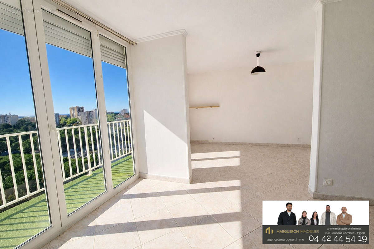 Appartement à PORT-DE-BOUC