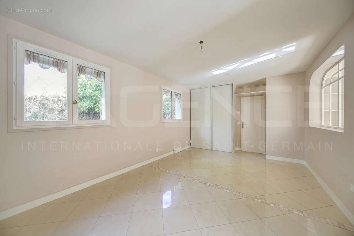 Maison à SAINT-GERMAIN-EN-LAYE