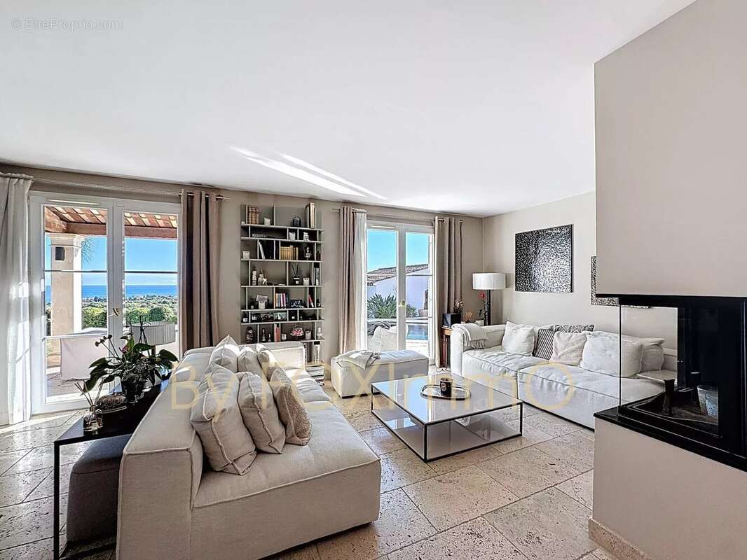 Maison à VILLENEUVE-LOUBET