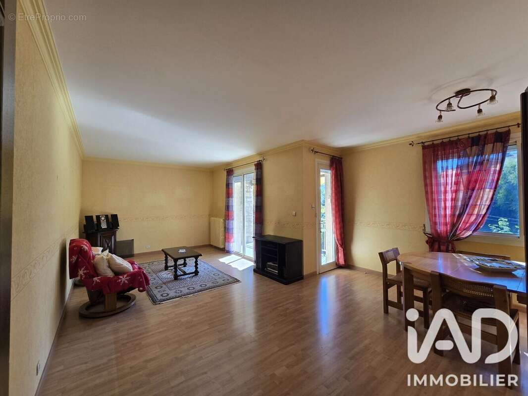 Maison 137 m² à Millau  - photo 8