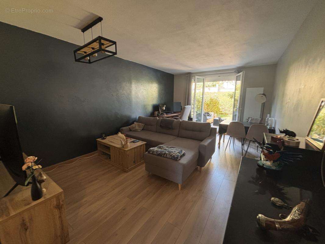 Appartement à COUZEIX