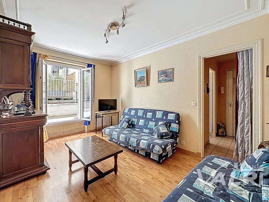 Appartement à PARIS-11E
