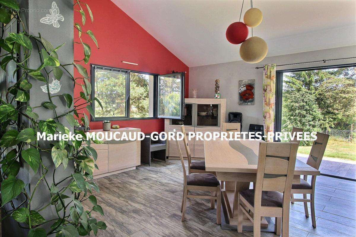 Maison à CRAPONNE-SUR-ARZON