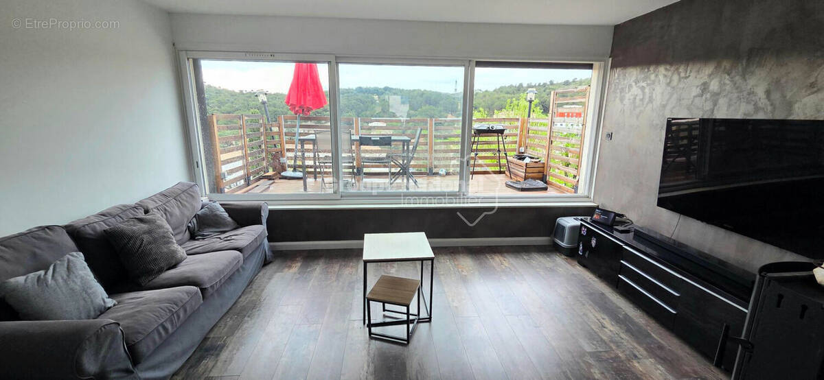 Appartement à LE ROVE