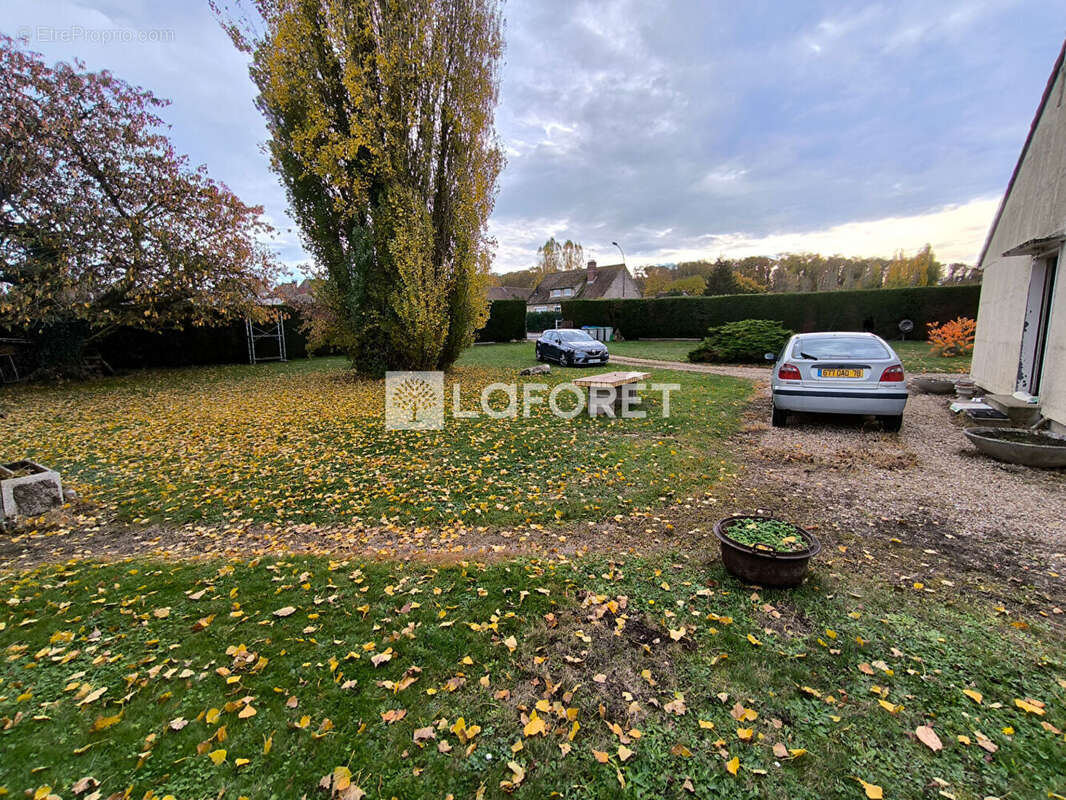 Maison à SAINT-ILLIERS-LA-VILLE