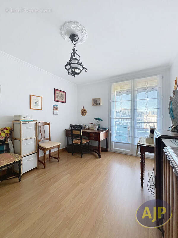 Appartement à REZE