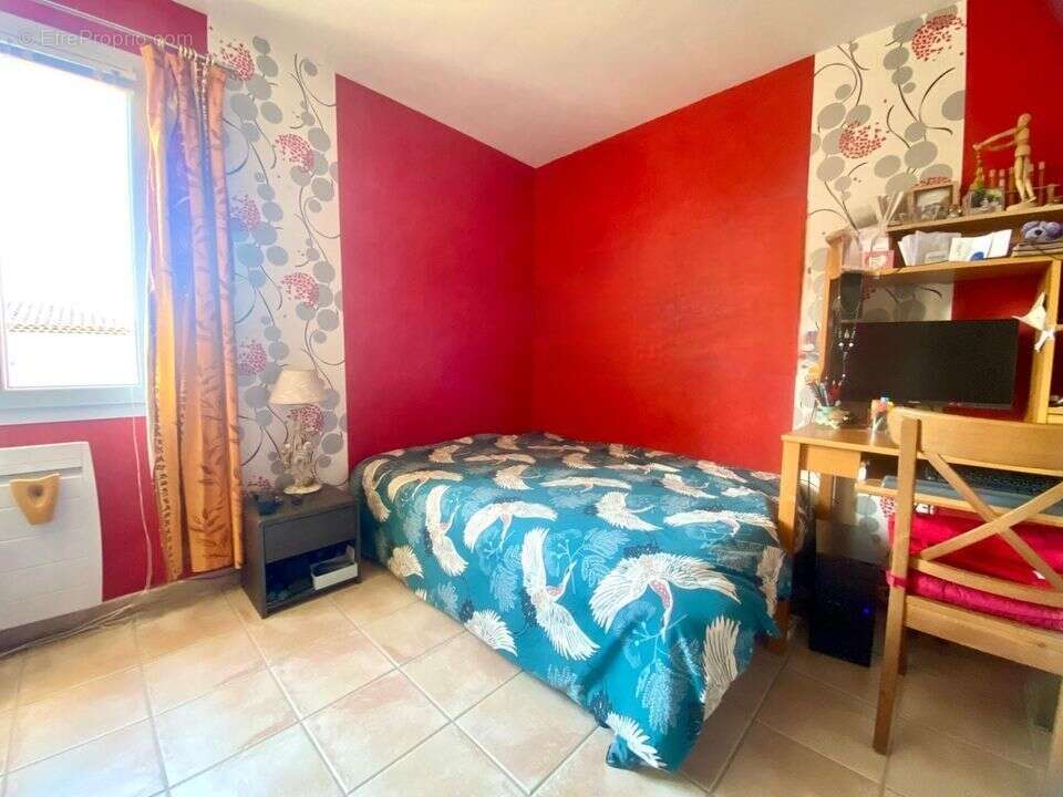 T4 de 96m2+ TERRAIN 632m2 / SAINT MITRE - Maison à MARSEILLE-13E