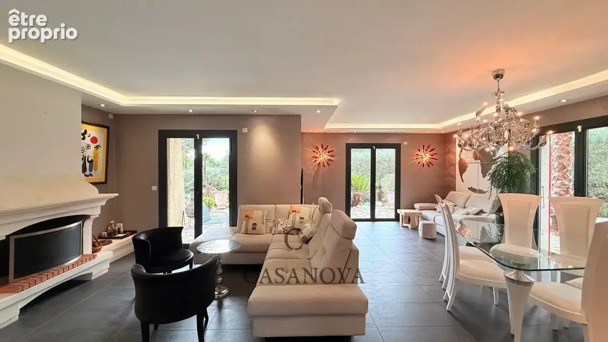 Villa revisitée, art de vivre à la campagne, dépendance, piscine chauffée, sur 2300 m² de terrain constructibles - photo 7