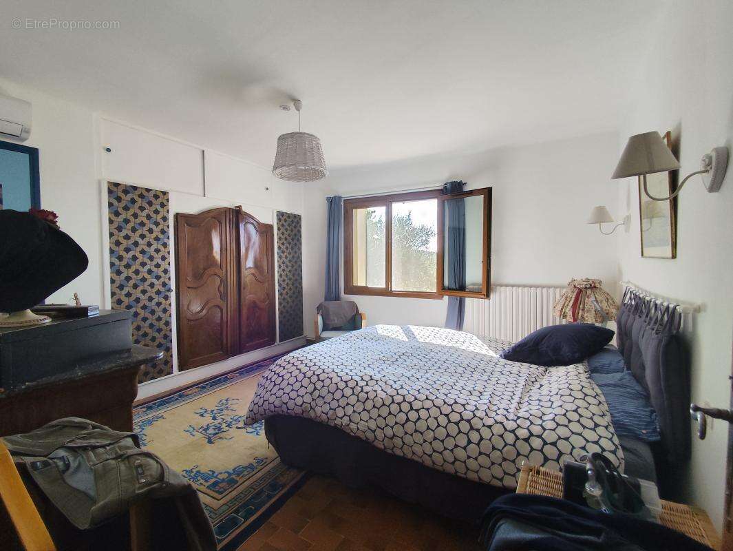 Maison à SAINT-HILAIRE-DE-BRETHMAS