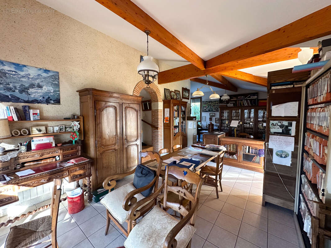 Maison à COLAYRAC-SAINT-CIRQ