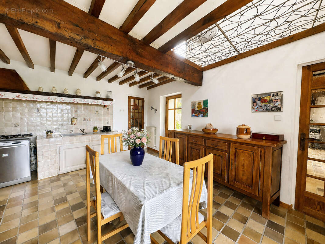Maison à PAVEZIN