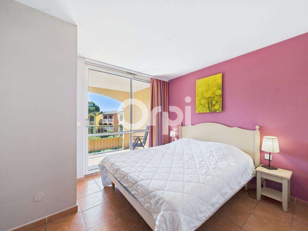 Appartement à MANDELIEU-LA-NAPOULE