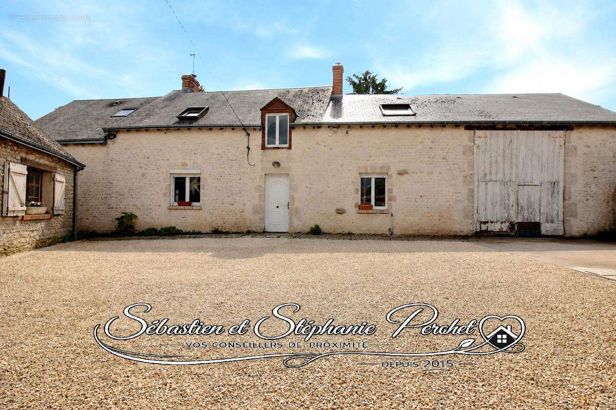Maison à SAINT-PERAVY-LA-COLOMBE